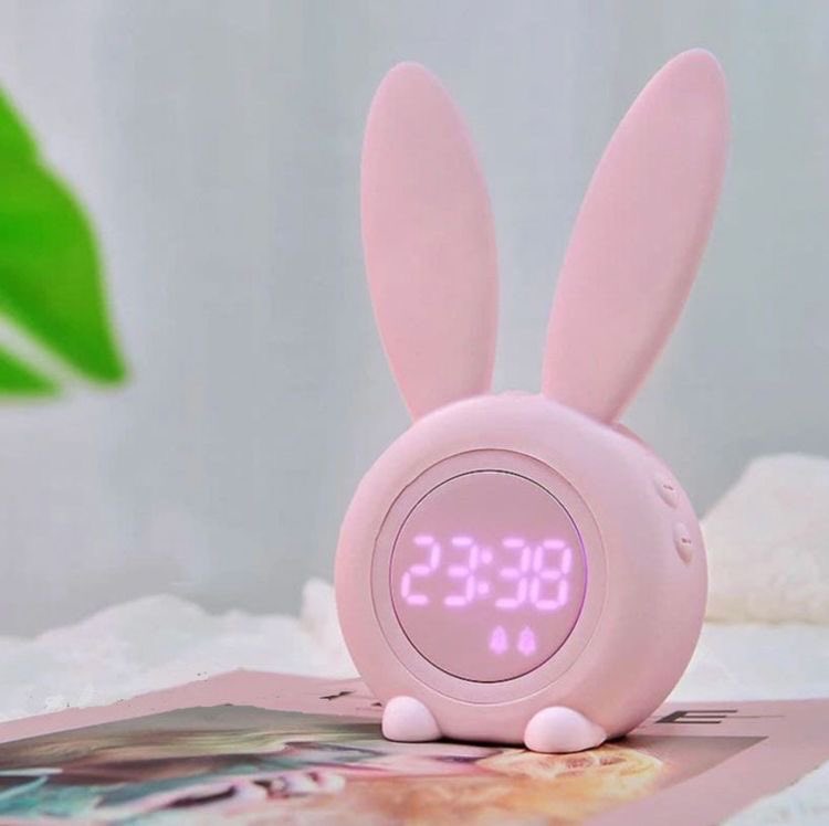 SoftnessDaily's tweet photo. i need a bunny lamp 🎀 https://t.co/6VcwKHTY7Y