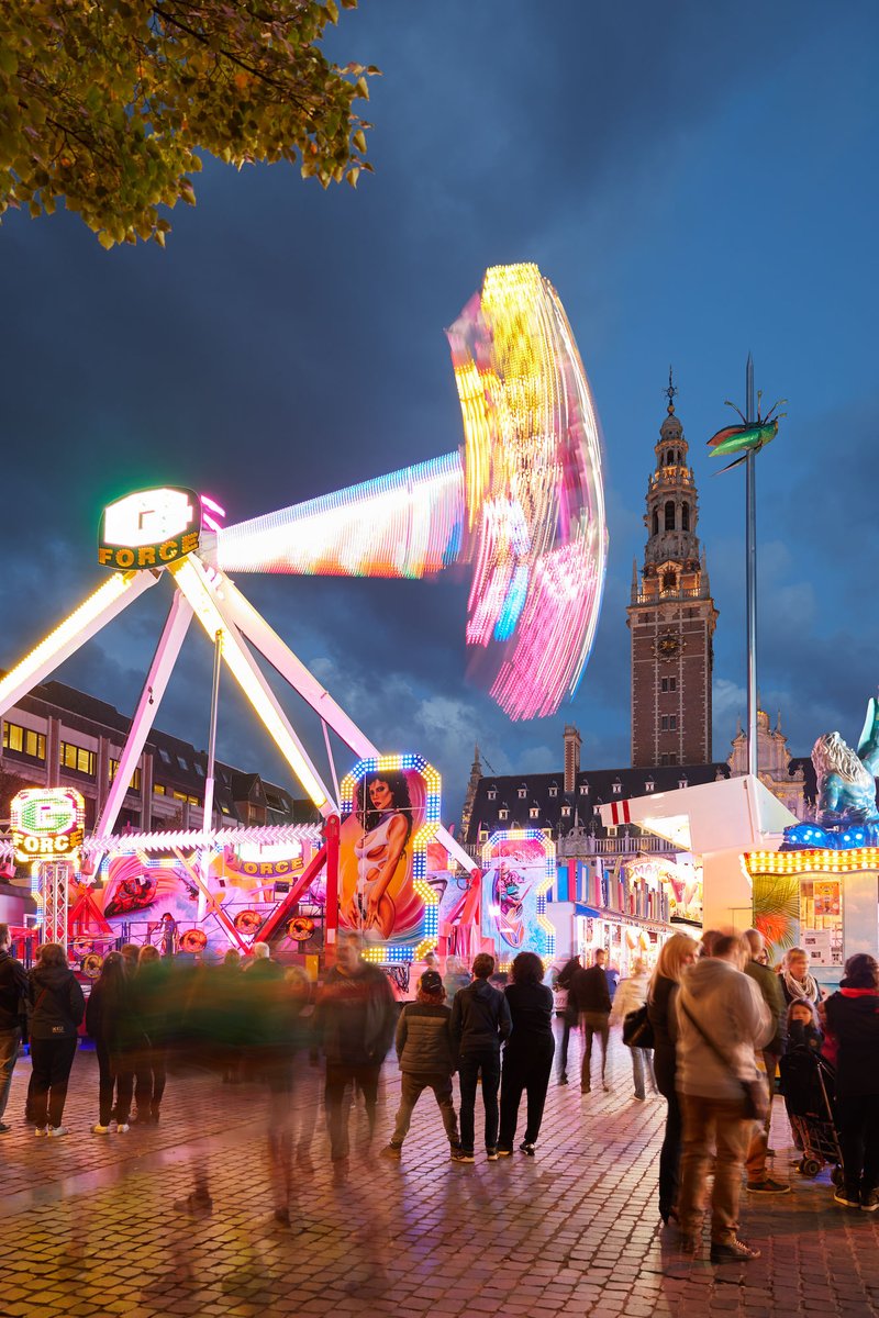 stadleuven's tweet photo. De kermis is er! Van vandaag tot en met 21 september staan de eendjes klaar om opgevist te worden en de draaimolen om je rond te zwieren, samen met nog 48 andere attracties en 13 eetkramen! Veel plezier!  Lees meer via https://t.co/XlS4LgCXT0. 🥳 https://t.co/28P29bP8ja
