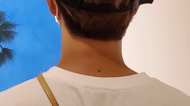 agustdidas's tweet photo. this is why ppl on here are crazyyyy https://t.co/3S0s7HmZ5z