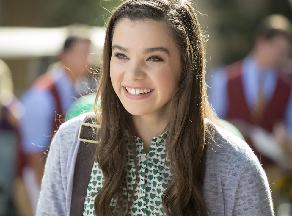 JonnyLeTran5's tweet photo. Hailee Steinfeld as Emily Junk in Pitch Perfect 2 π #HaileeSteinfeld #EmilyJunk #PitchPerfect2 #beautiful https://t.co/34cOEEwmXz