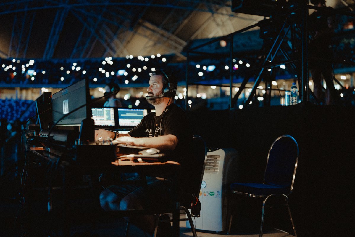 Squints4's tweet image. Been away for a minute! Working and being a tourist has been a blast tho!
#travel #lightingdesign #concerts #asia