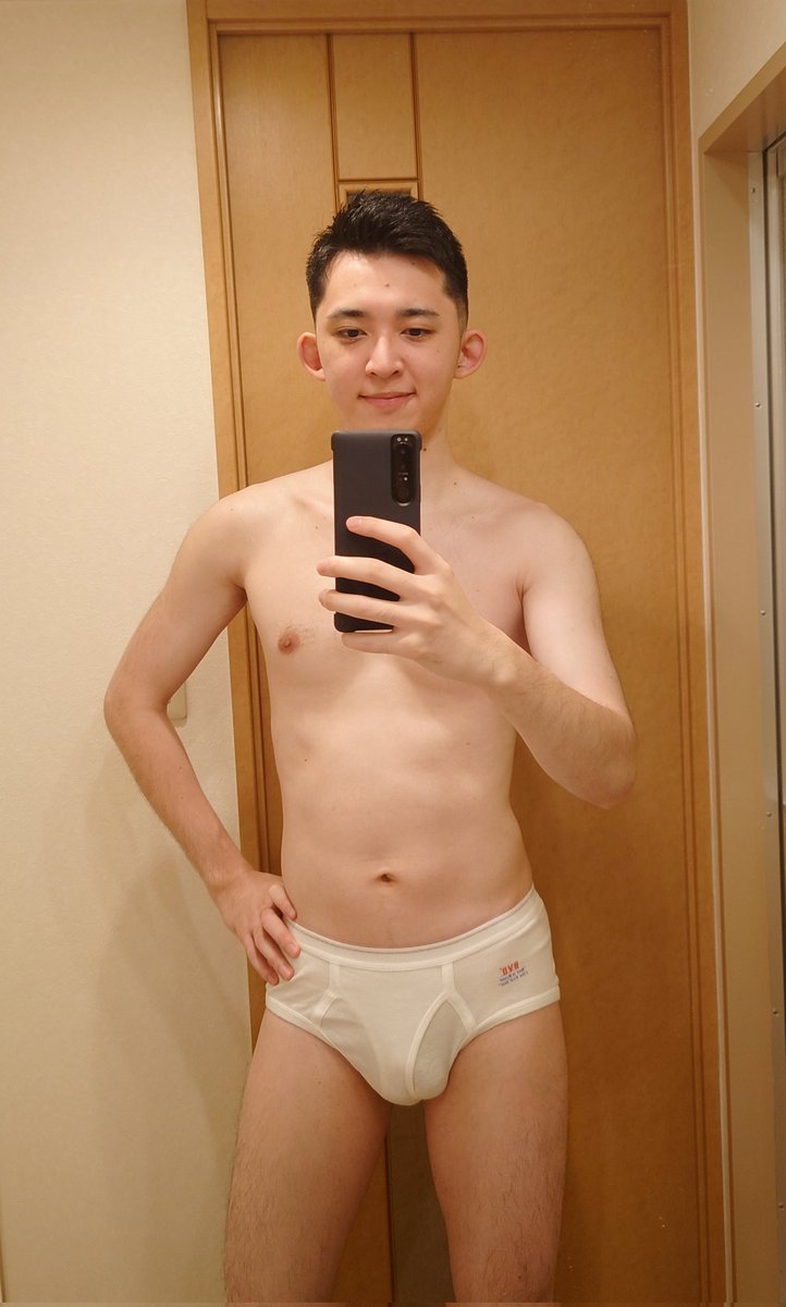 r_r_ex55's tweet photo. 体調良くなったし、久々の白ブリ https://t.co/8aejXbyyuZ