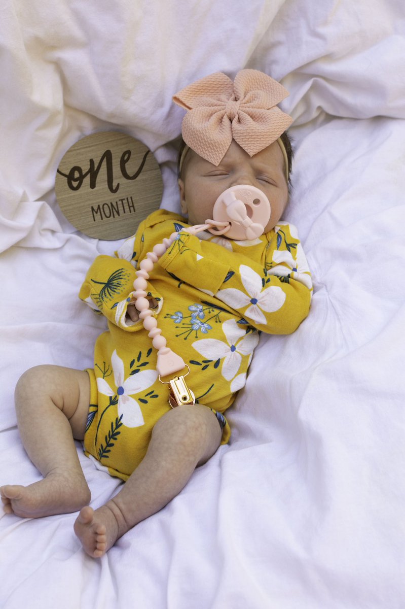 abigayle_wright's tweet photo. Yesterday Blakeleigh turned 1 month old🥹💛 https://t.co/Ii32a0DwQI