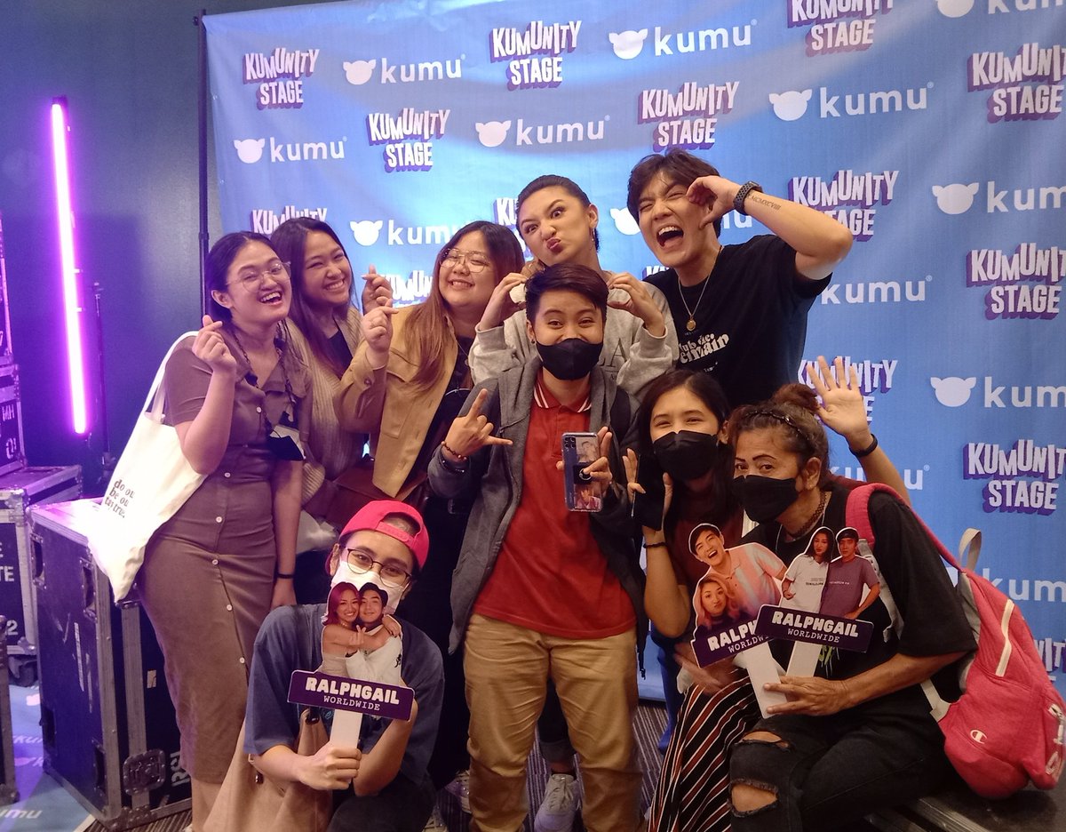 Wacky na groufie with da team! 

KUMUCONCERTis4U RALPHGAIL
<a href="/ralphhmalibunas/">ralph malibunas</a> <a href="/struggail/">GAIL BANAWIS</a> <a href="/kumuPH/">Kumu - Pinoy Live Streaming App</a> #KumuIs4UConcert #KumuIs4U