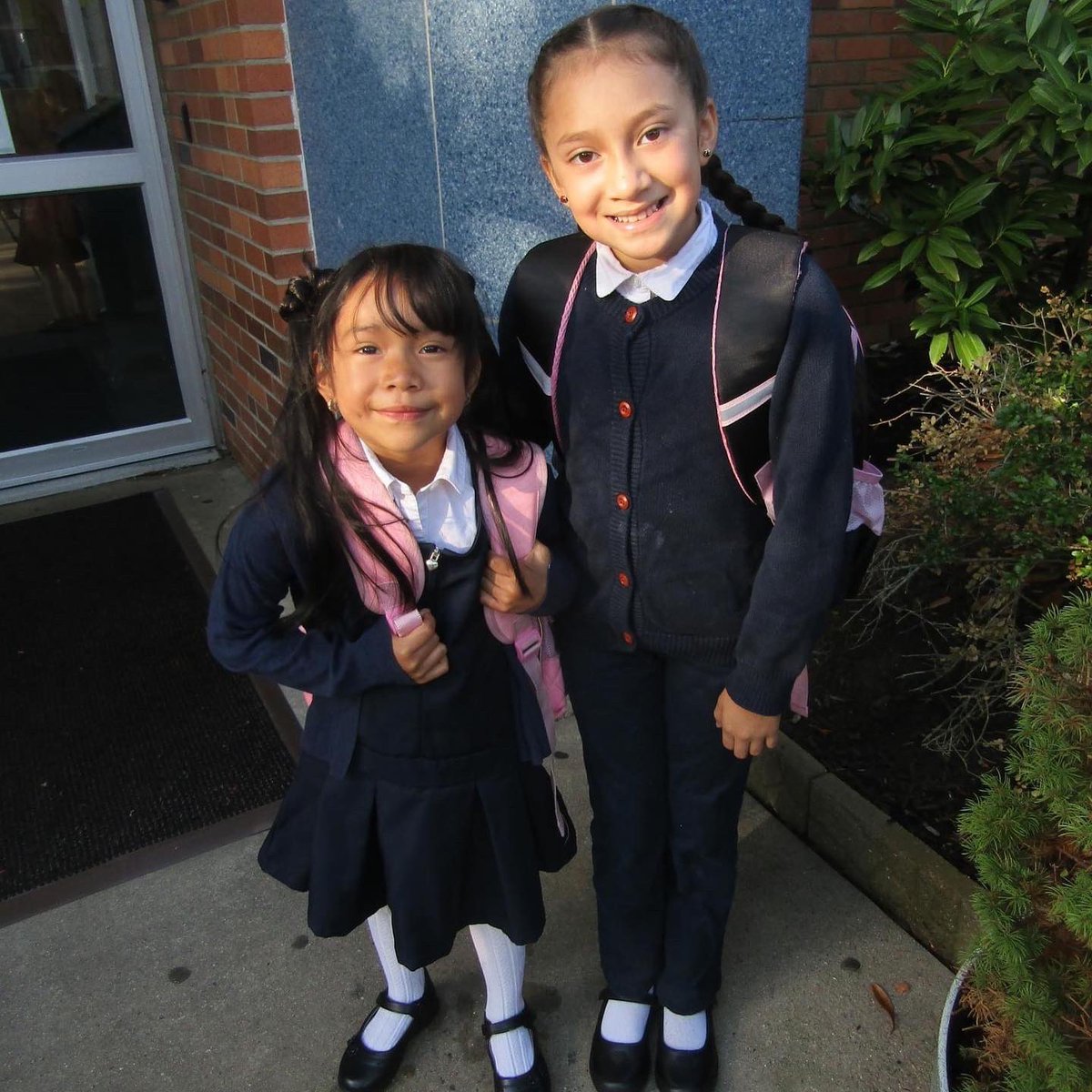 OLMCblueknights's tweet photo. Our students were all smiles as they returned back to school this week! 😀 #olmcblueknights #olmc #firstdayofschool #asburypark https://t.co/DGEFn5ZxTi