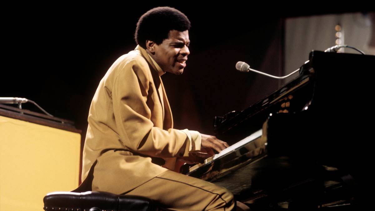   Hope you guys wish Billy Preston a happy birthday today. 