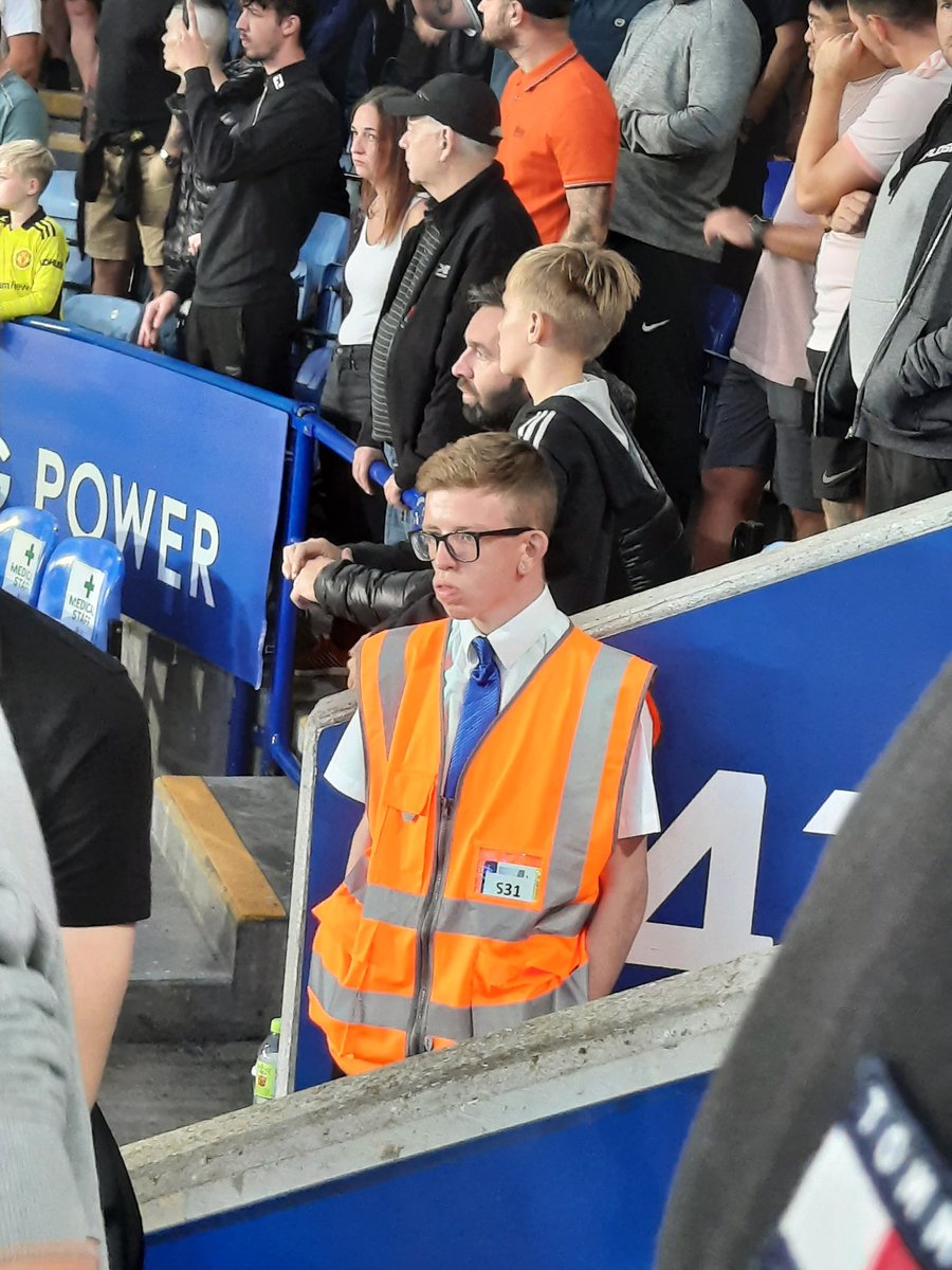 Archieshort's tweet photo. When the record deal drys up turn to stewarding. 🎶if I could walk 500 miles🎶 https://t.co/qrVLpTsBc1