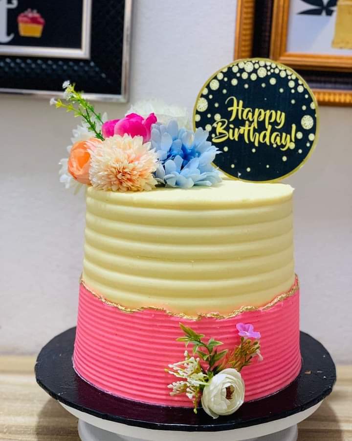 OmaNwanze's tweet photo. Make una come patronize me oh. We get cakes for as low as 7k.
Our location is Enugu.

#30BG #secondary #ScammerDipo #iceprince #Obidients #OBIdientFamily #Obidatti023 #Obidatti2023 #PeterObiForPresident https://t.co/1edc5PXy7P