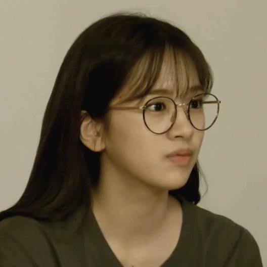 poohaa_391's tweet photo. 세상에 안유진 하나도 안컸어 https://t.co/ZUqbBtVocy