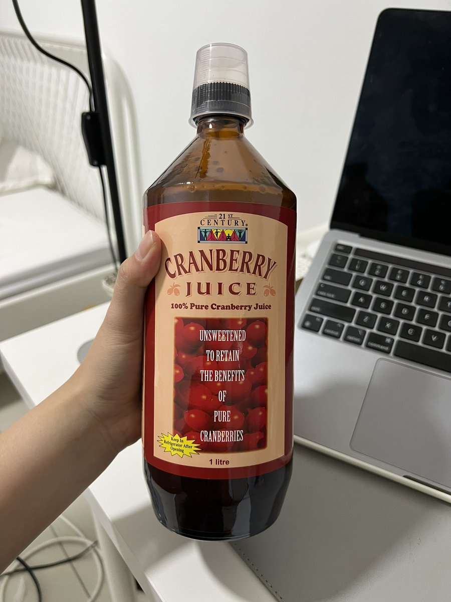 najihahshahrel's tweet photo. I minum brand ni. Dah second bottle. Nampak improvement with my health. 

Cranberry juice ada banyak health benefits. 

Link for 500ml: https://t.co/77qNXCa6eQ
Link for 1L: https://t.co/Fkuik7a35X (LAGI JIMAT!!!) https://t.co/3AqTxMBjWy