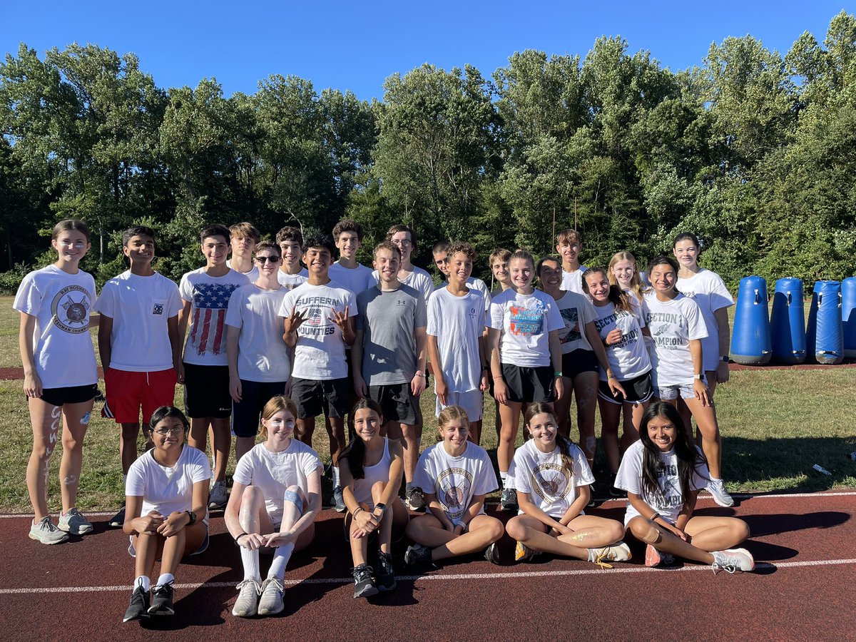SuffernXCTF's tweet image. Getting ready for XC season with our annual Blue v. White Inter-squad meet. Congrats to the boys &amp;amp; girls Blue team for sweeping this morning! Lots of great performances to start off the season on a high note.