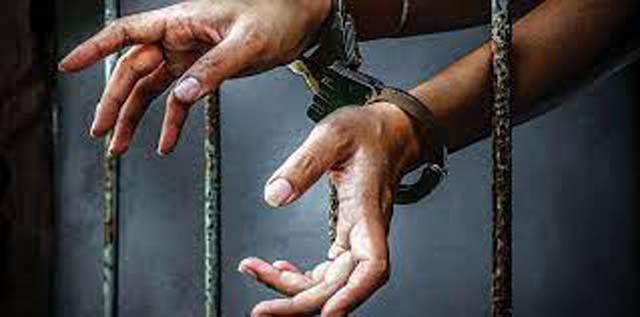 punjabkesari's tweet photo. हरियाणा पुलिस ने पकड़ा 50 लाख का नशा
https://t.co/DIz0dKJdy6
#intoxicant #haryana #police https://t.co/2izISmKKUD