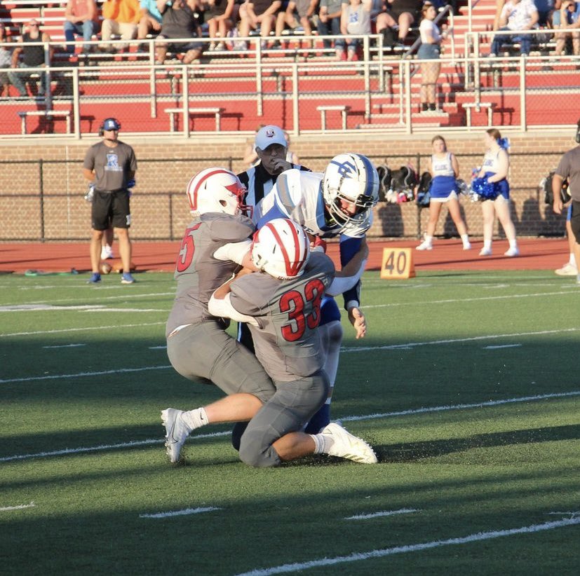 Friday Night Lights Tonight at Eaton‼️Kickoff at 7🏈 Hawaiian out 🌺 If you need a ride ask around. #ShowOut <a href="/TalawandaFB/">Talawanda Football</a>