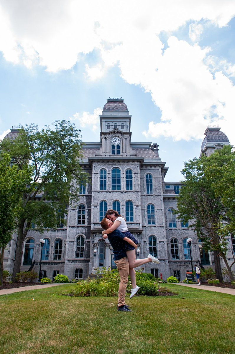 We’ve officially (read: finally) been living together for a whole year and I’m v excited for the future!!!!!💕