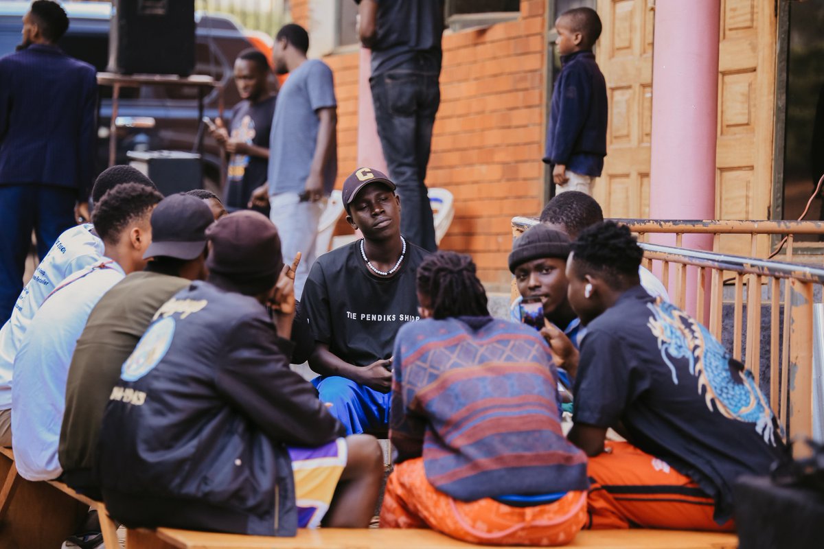uconnectfellows's tweet photo. Today's fellowship outside highlights. #Uconnect #TruthOrFacts https://t.co/HpskhiXQpQ