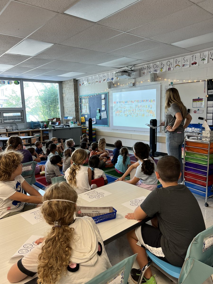 Building our <a href="/IndianTrailScho/">Indian Trail School</a> community today through Buddy classrooms. Students read “All Are Welcome” by <a href="/AgentPenfold/">Alexandra Penfold</a> and @skaufmanart and spent time getting to know their buddy. What an awesome day! ⭐️ 🫱🏼‍🫲🏾
