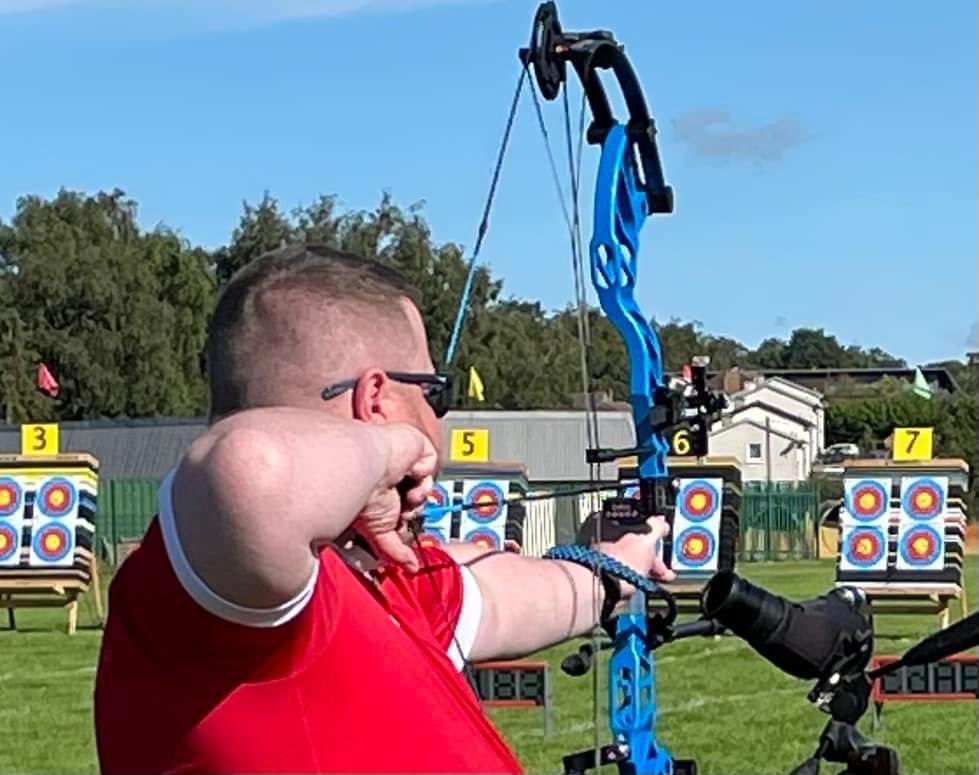 tockarchers's tweet photo. Tockington Archers are very proud of Rikki,  who was part of the Welsh team at the Commonwealth Archery Championship Europe in Scotland last weekend. 
👏🏹❤️🏴󠁧󠁢󠁷󠁬󠁳󠁿👏. https://t.co/NsfFSyJKPc