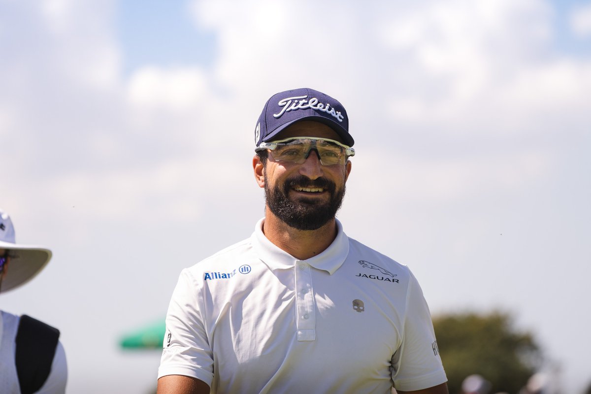 FederGolf's tweet photo. ๐ R2 Made in HimmerLand
๐ Super ๐ฎ๐น #Laporta che guadagna cinque posizioni: รจ 2/o con -14 insieme ๐ด๓ ง๓ ข๓ ฅ๓ ฎ๓ ง๓ ฟ #Mansell a un solo colpo dal leader ๐ด๓ ง๓ ข๓ ฅ๓ ฎ๓ ง๓ ฟ #McGowan (-15).
๐ฎ๐น E. #Molinari e #Migliozzi 49/i (-5), #Paratore 61/o (-4).
#Gagli, #Pavan e #Bertasio non superano il taglio.
#golf https://t.co/hD43cGb4HV