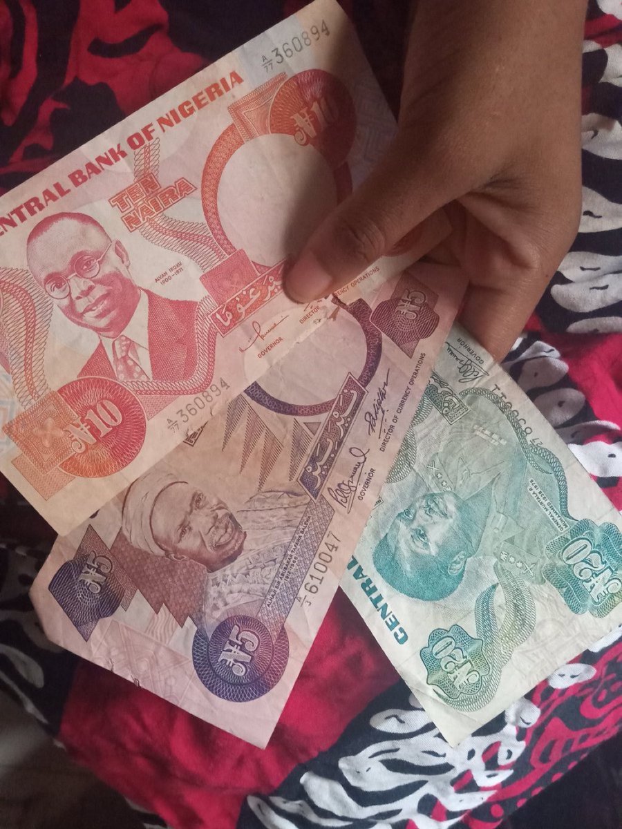 NigeriaStories's tweet photo. Retweet if you remember any of these Naira notes https://t.co/gF0jxHV1gV