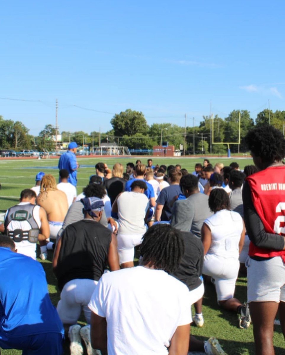 MU_BigBlueFB's tweet photo. Game day tomorrowⓂ️🏈                    🆚: Greenville                                         📍: The Frank! ⌚️: 1:00pm.                                           Online watch:  https://t.co/JXBoOcYKcd. https://t.co/wEfGkqr30J