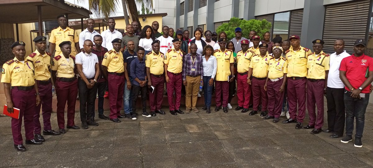 followlasg tweet picture