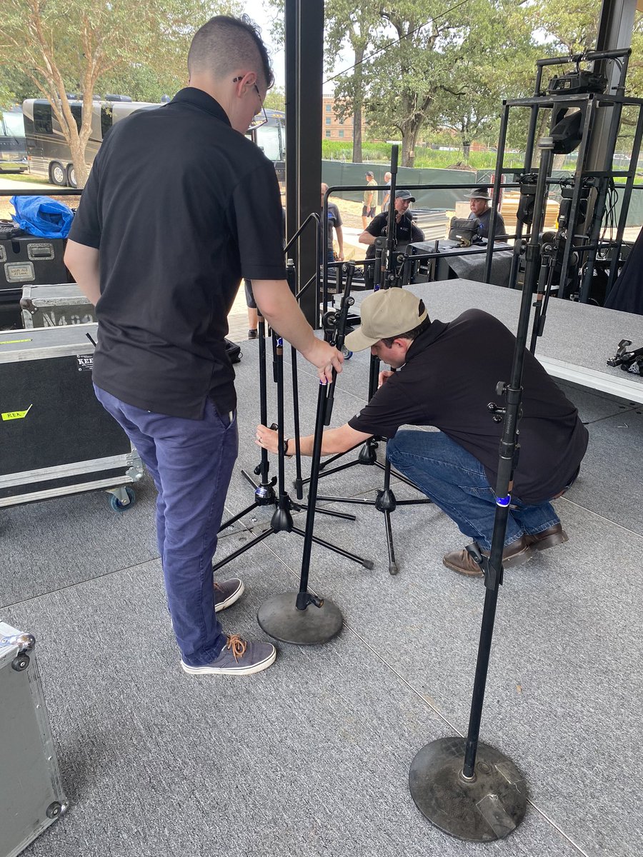 UCEN staff are setting the stage for tonight’s @tamuaggiepark kickoff concert! 🎤🎸 @TAMU @TAMUDSA