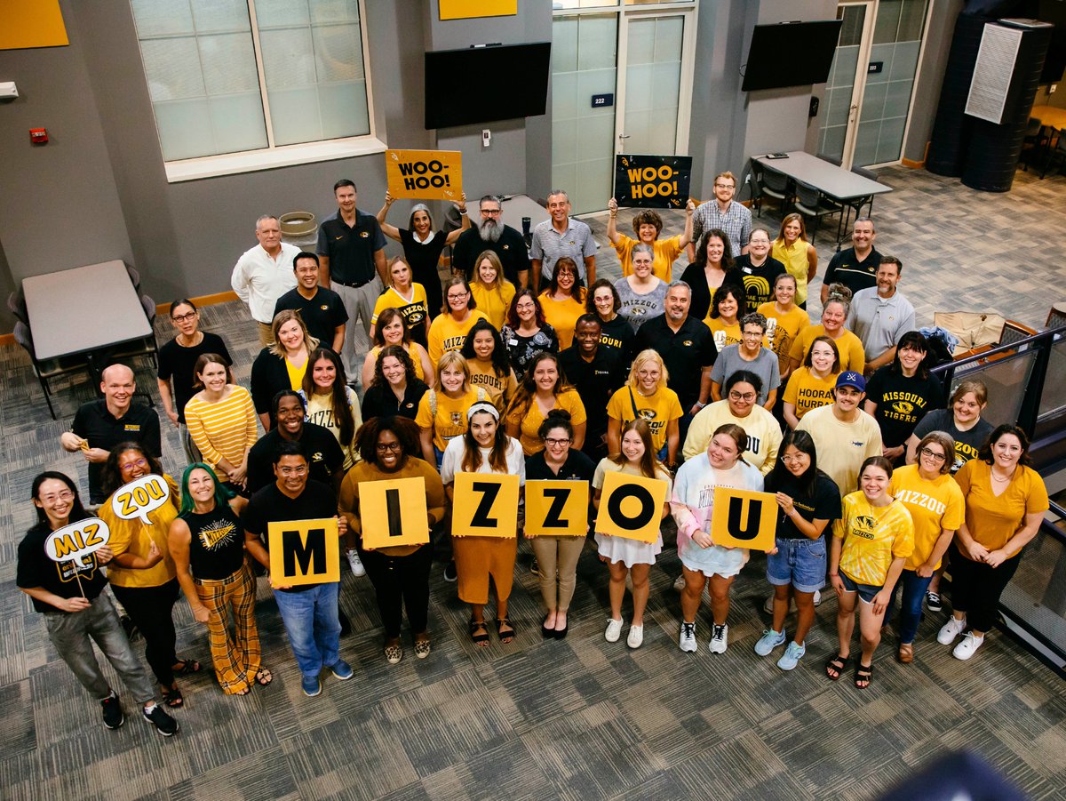 MizzouEducation's tweet photo. Doing our part to #stripethestate on this #CollegeColorsDay! ๐ #MIZ #mizzou #mizzoutigers #tigerwin #ccd22 #collegecolorsday2022 https://t.co/kiDJ9ZNg3C