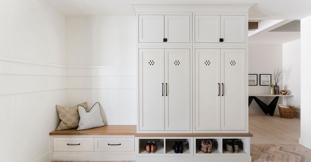 40+ Ways To Whip Your Mudroom Into Shape This Season houseandhome.com/gallery/mudroo…