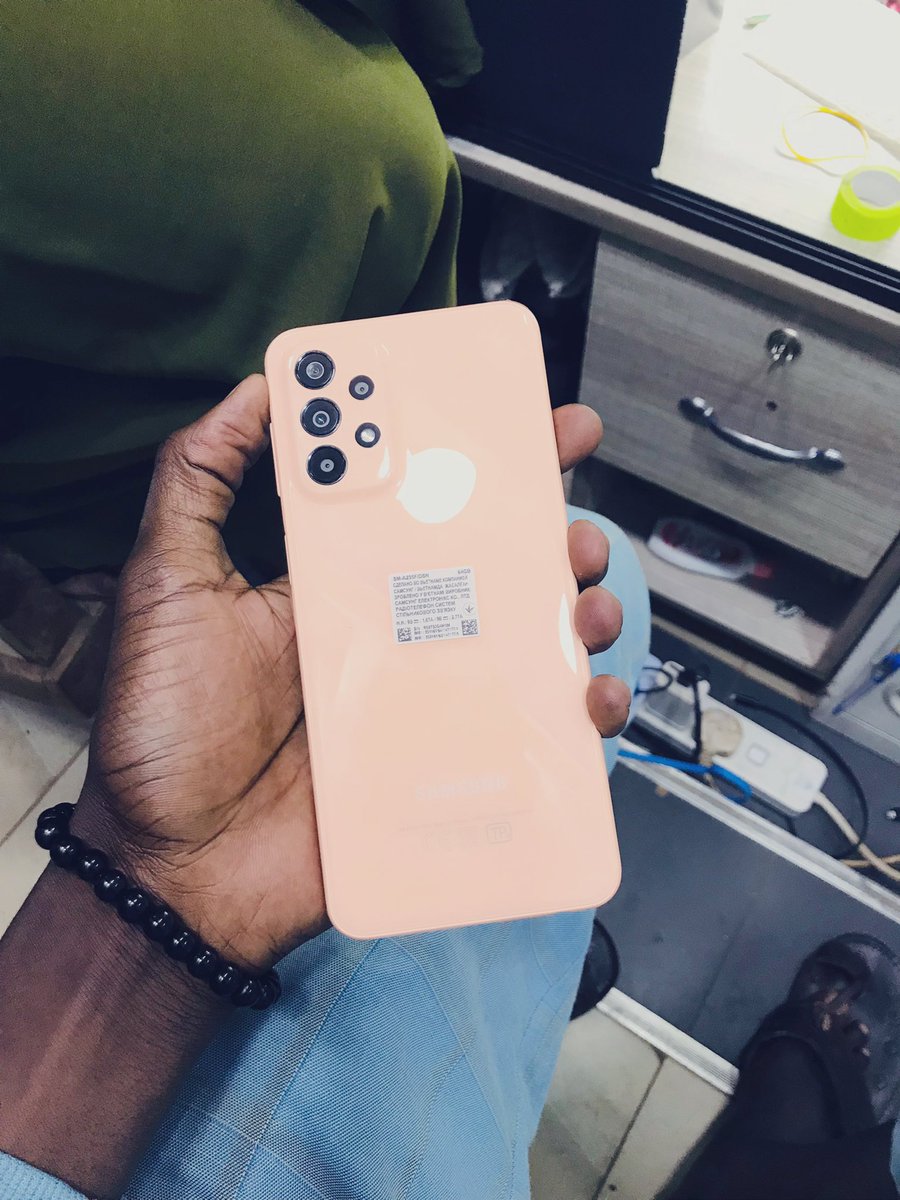 leneonlineshop's tweet photo. Samsung A13 64gb at only 570,000 premium used  
Call or WhatsApp 0773580618 for order and delivery 
#lene_electronics https://t.co/MMVlpNzPMQ