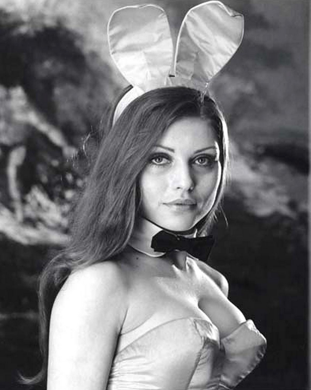 TOTPFacts's tweet photo. Deborah Harry worked as a Playboy Bunny in the late ‘60s/early ‘70s. #TOTP https://t.co/Rg2rf2wMEJ