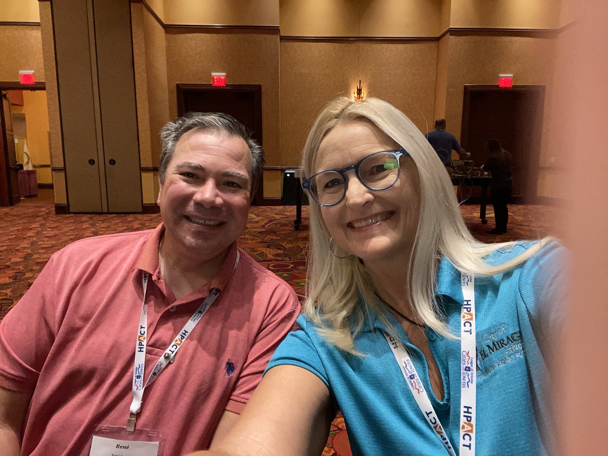 k_sliva's tweet photo. #Lact22 @AzCities A variety of issues around the table this morning at the speed networking session. #water 💦 Thx for the pic 🤳Councilmember Lopez of Chandler☕️ #networking #conversation #importantissues #citiesandtowns #discussion https://t.co/PpYmsSbirC