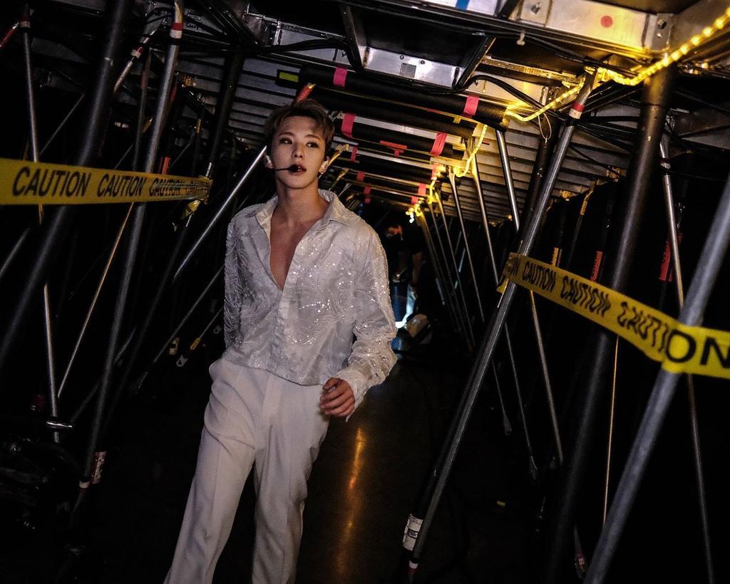 pjyshua's tweet image. the best type of concert pic