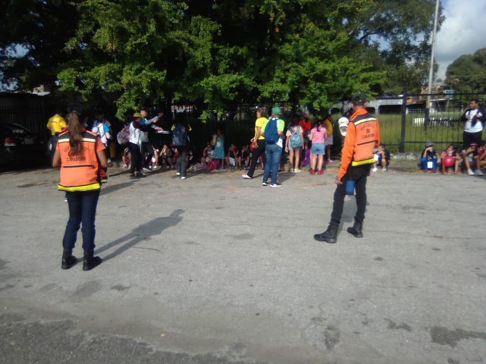 Guardia seguridad y prevención motivado a plan vacacional realizado por la iglesia San Martin de Porres en las instalaciones del YNCA Valencia.
#soyfevesar
<a href="/pcivil_carabobo/">Protección Civil Carabobo</a> 
<a href="/SistemaCarabobo/">Sistema Integrado</a> 
<a href="/FEVESAR_Cabbo/">Fevesar Carabobo</a> 
<a href="/fevesar_ong/">FEVESAR</a> 
<a href="/PCivil_Ve/">Protección Civil</a>