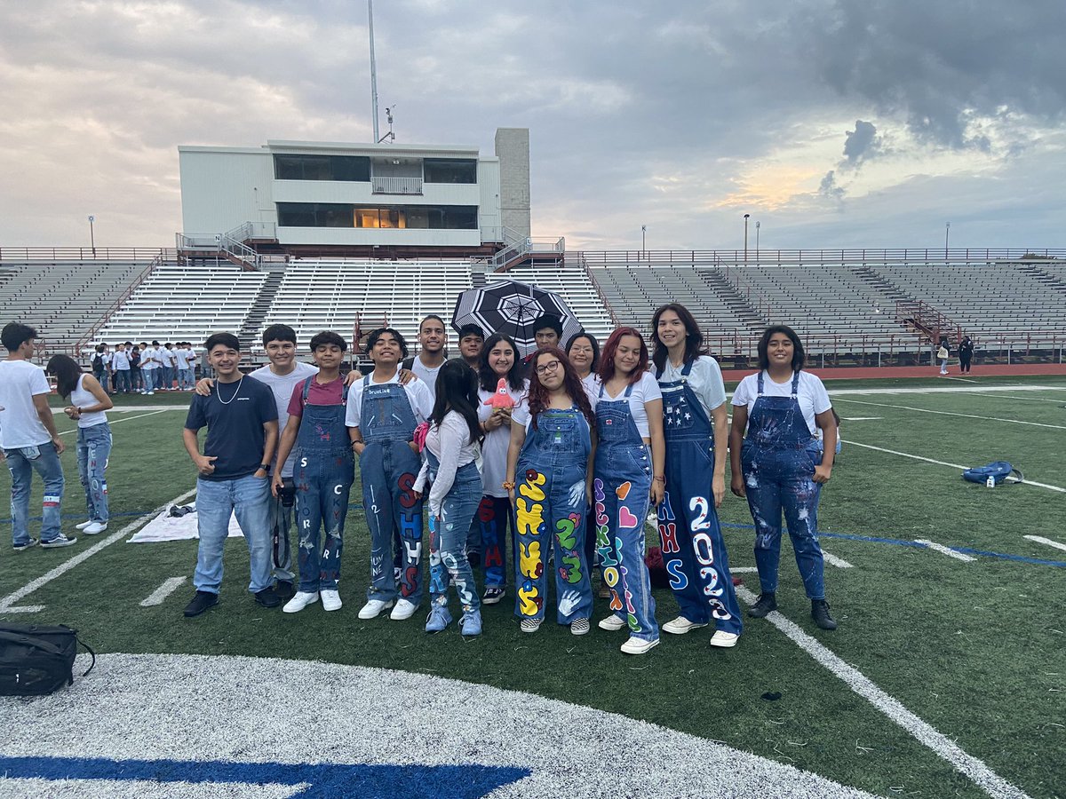 🌞HAPPY SENIOR SUNRISE TO OUR AMAZING SENIORS OF THE BAND🌞