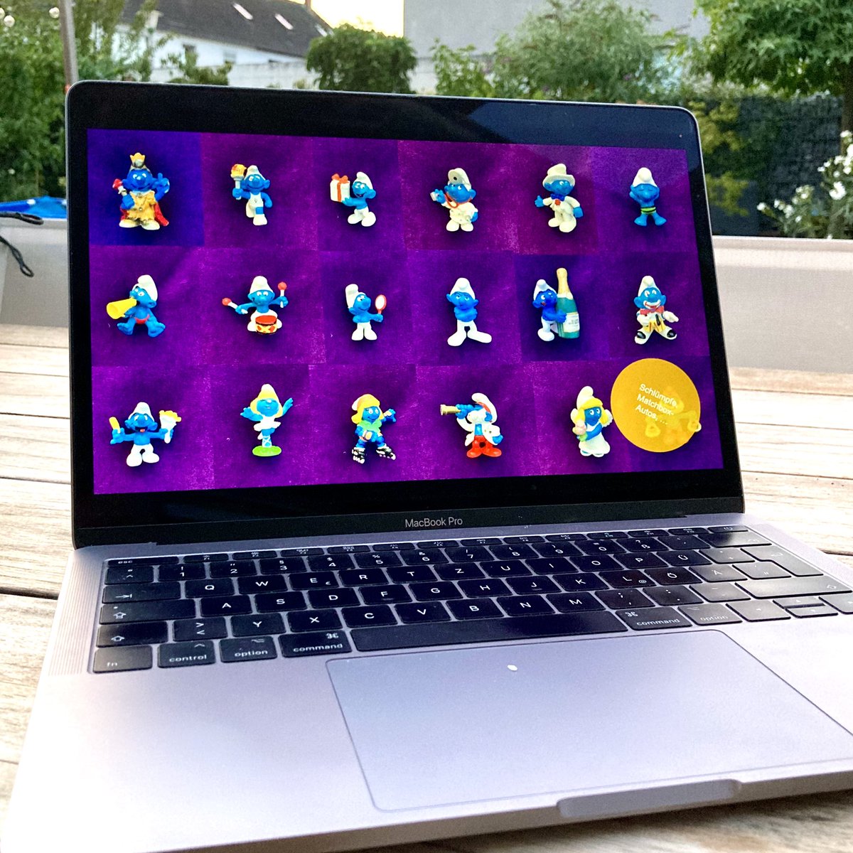 Workshop für Montag zu Ende gebastelt. Thema: „Methoden in der Videoberatung“. Hier: Welcher Schlumpf passt zu welchem Familienmitglied? Persönlich nehme ich auch sehr gerne Matchbox-Autos. Danke, <a href="/sonnav3/">sonna_v</a> für das Ausleihen der Schlümpfe. #BeratungIstKeineFrageDerEntfernung