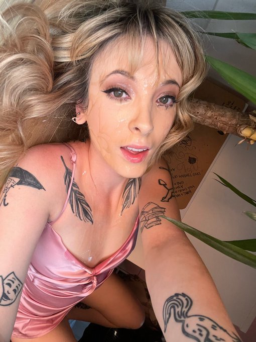 Well at least my eyeliner didn&rsquo;t get too smudged&hellip; 🥲 https://t.co/Zp6EPrcffP