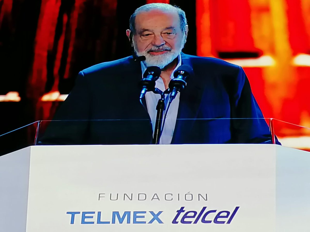 RadioramaChih's tweet photo. "La mejor inversión universal es combatir la pobreza".  Carlos Slim Helu #MexicoSigloXXI. https://t.co/DVZU0SzmsK
