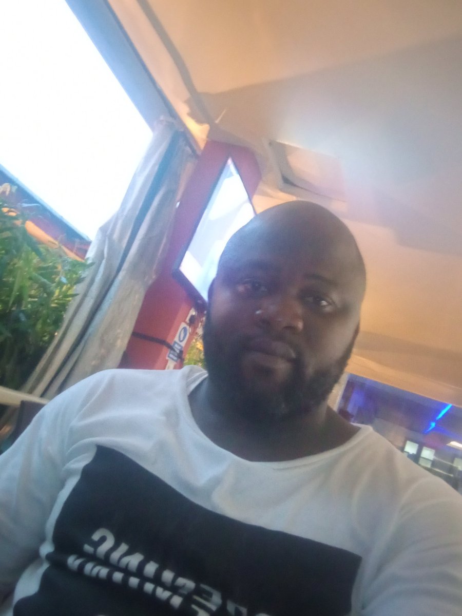 drbert22's tweet image. Friday Evening is for sitting out