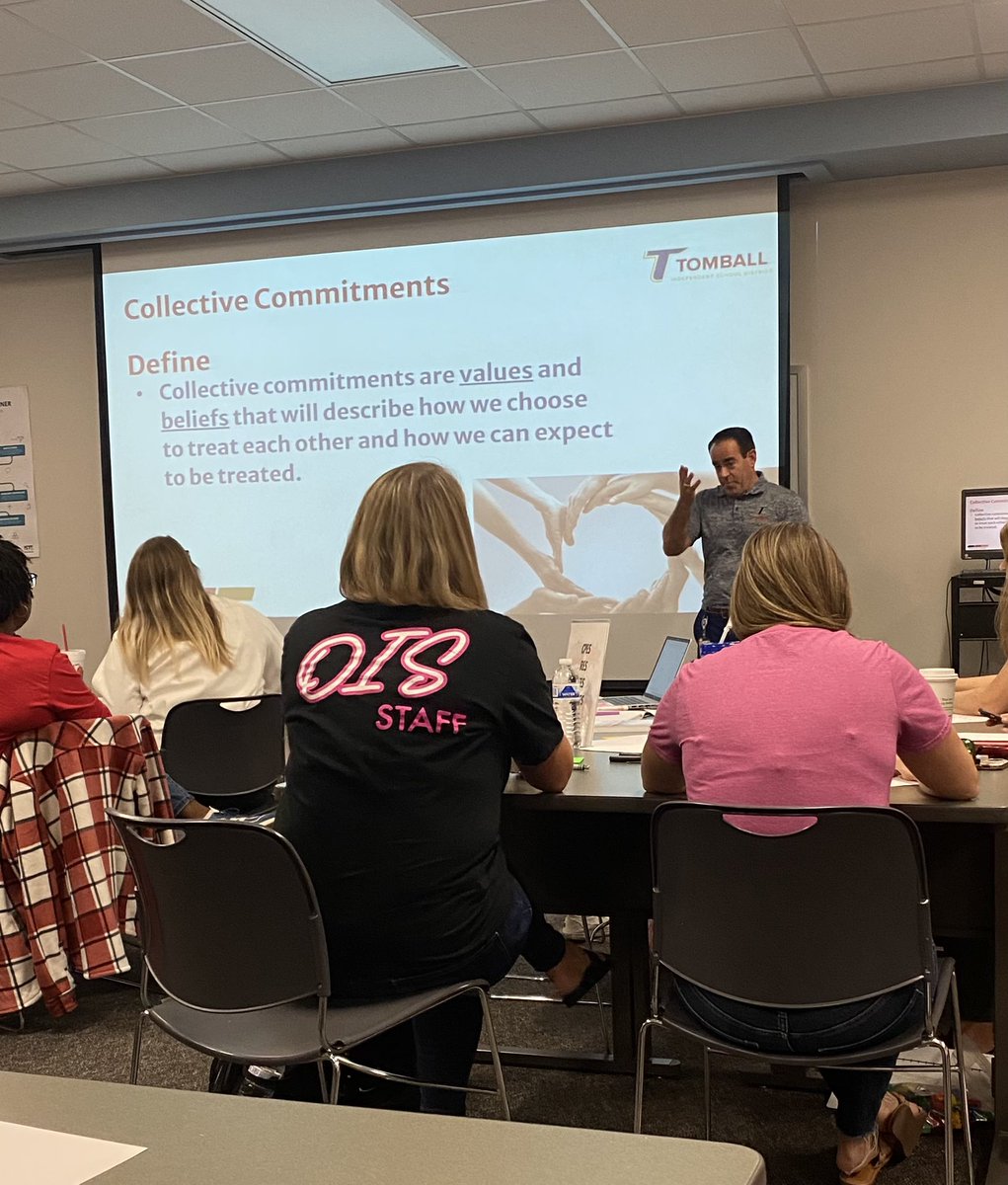 annbutts_K2math's tweet image. Thank you Dr. Wright, for working with our Campus Math Specialists to set #CollectiveCommitments #TomballMath #DestinationExcellence. @haley_galyean @DaveSurdovel
