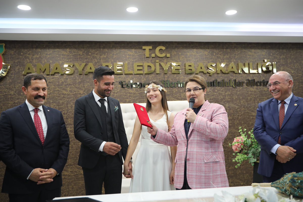 Derya Yanık tweet media