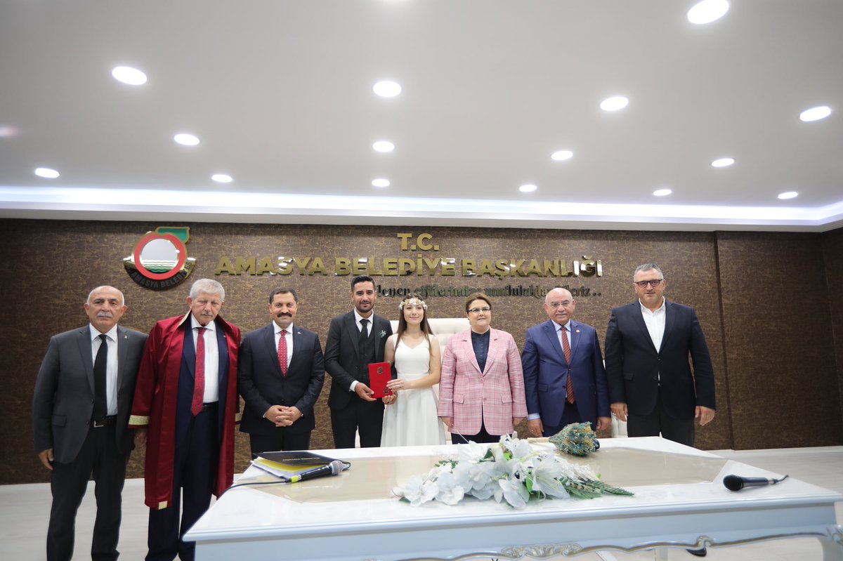 Derya Yanık tweet media