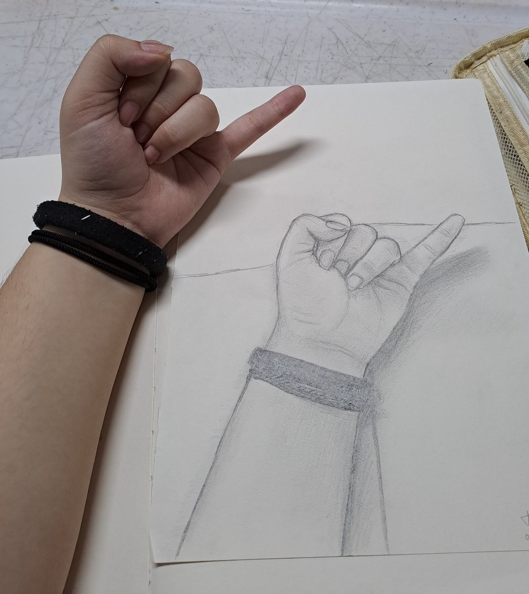 can i just say how im loving my visual arts class for school??? we did sumn where we draw our hand as a real-life reference,, im proud of what i did ^^