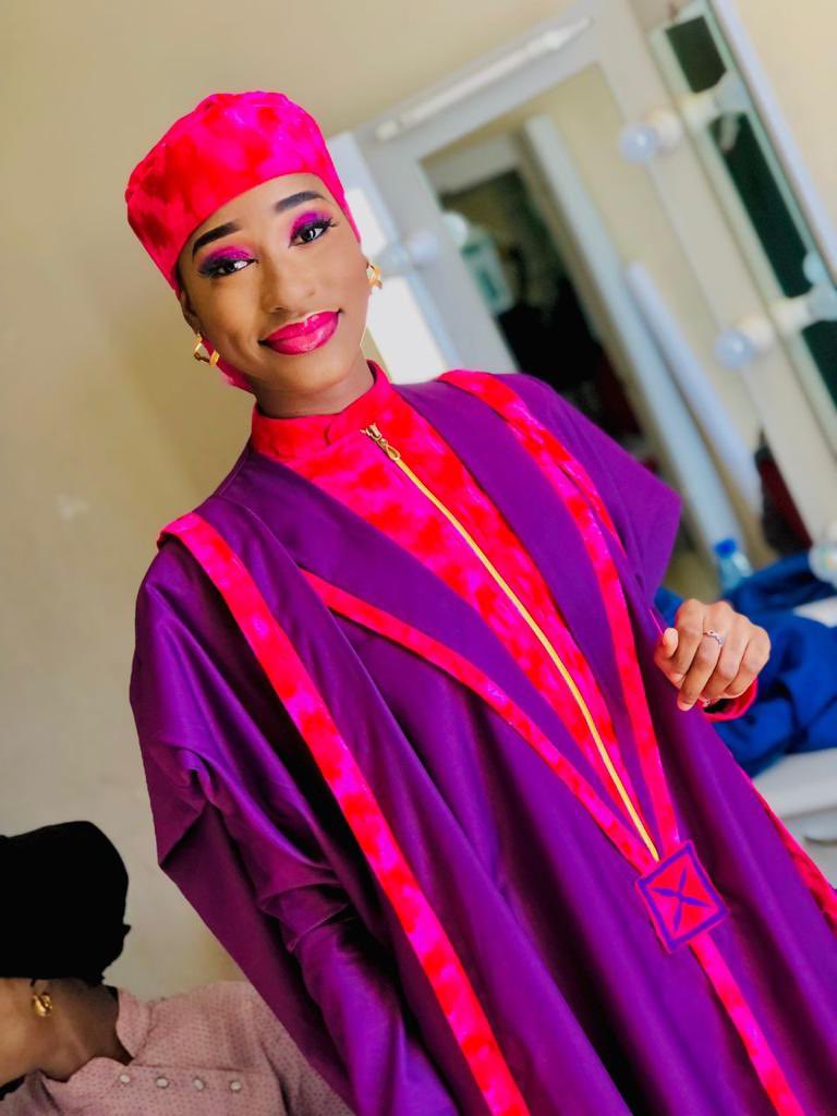 Sagnsel's tweet photo. Jummah mu barack 🙏

L’idée pour vos cérémonies: style and color
Faites comme Ameena ! 
Ñawal la lou rafet nga guénë ñëpp bégg🤌🏾😍

Pour vos commandes, veuillez nous contacter Par Dm ! https://t.co/8KkrU0uKth