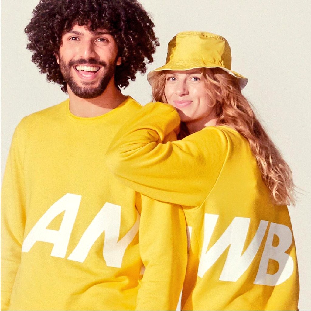 wegenwacht4447's tweet photo. Onder alle oude en nieuwe volgers verloot ik dit geler dan gele campingpak, broek en sweater in de maat M @ANWB  Meedoen?
Volg RT en wie weet is ie voor jou . https://t.co/10Ihvq79fi