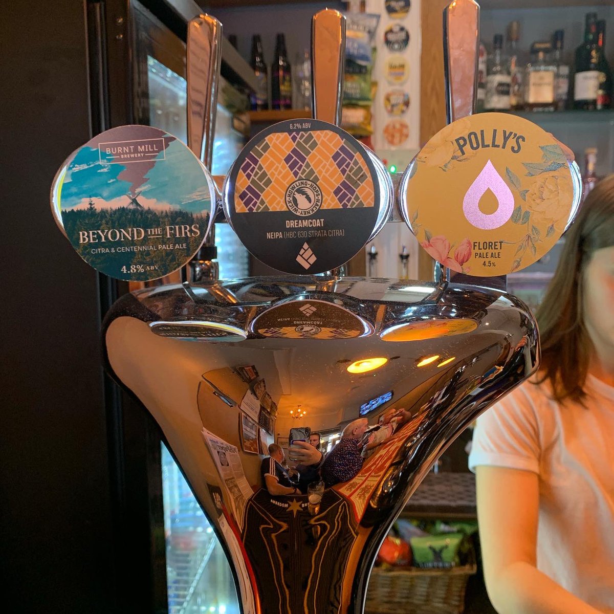 ellandcraft_tap's tweet photo. Kicking September off with some fabulous beers on the bar! Which are you trying first?👀

#ellandcraftandtap #elland #micropub #realale #realalepub #friday #weekend #piefriday #pub #beer https://t.co/GvTk07gLAb