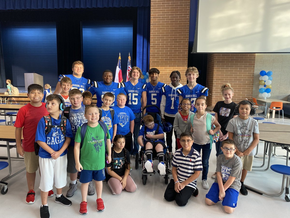 Love seeing our guys serve others! #EFH