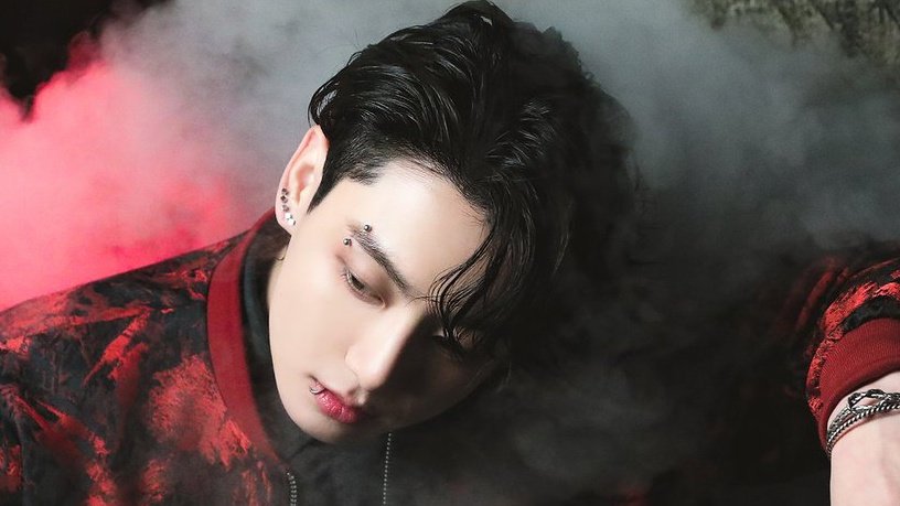jeonficient's tweet photo. these 4 pics are so hot https://t.co/eP4eeOXw4t