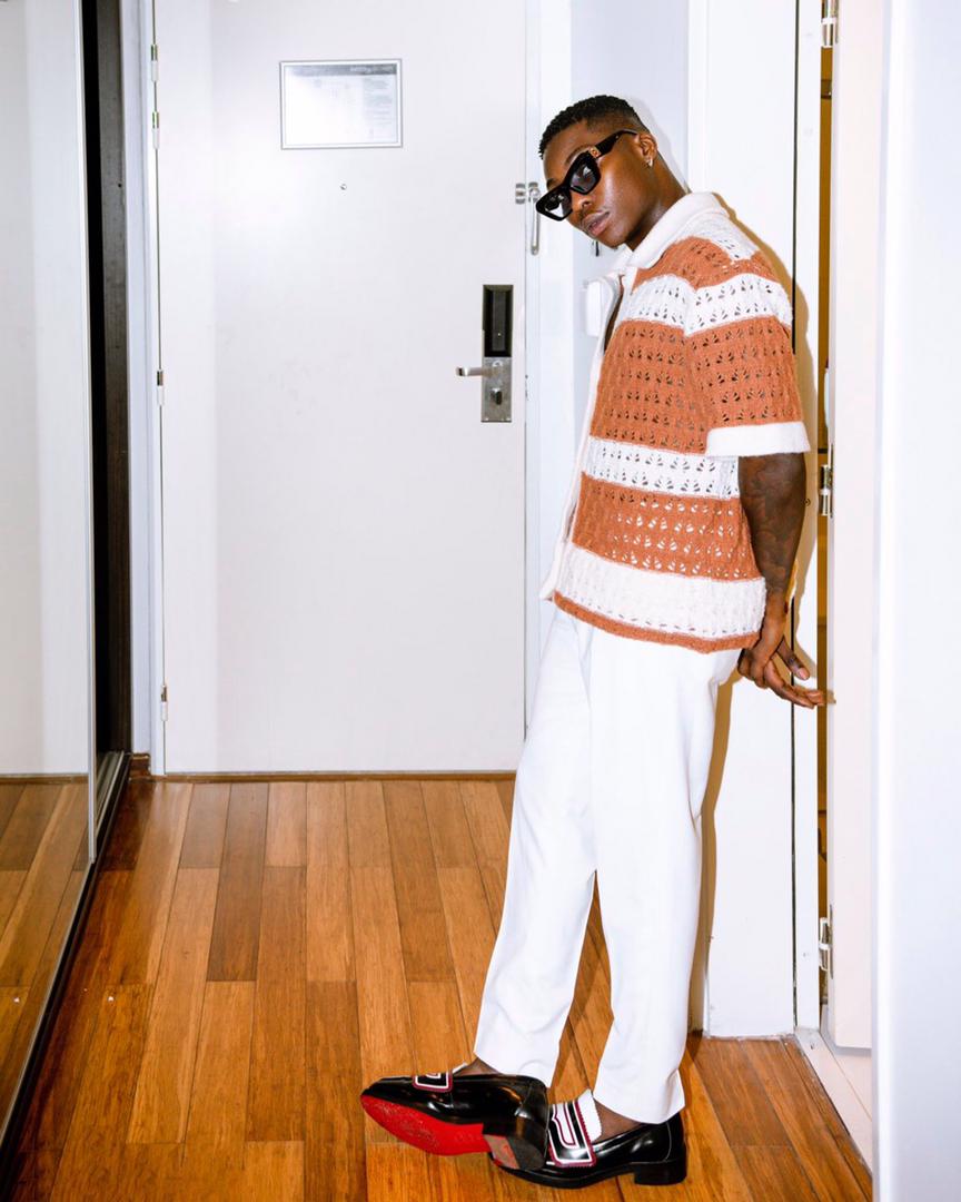 olatanwa04's tweet photo. Go crazy with your crafty self 🧶!
BANKSSHIRT 🧶🎽
@ReekadoBanks

#trending #knittingtwitter #knittinghour 
#knittinghour 
#knitting
#knit 
#crochet
#crochettwt https://t.co/PoJwZyw9iL