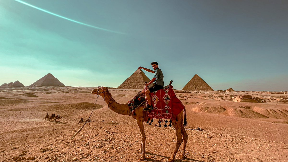 musakhan911's tweet photo. You can see Khofo , Khafre and Menkaure right there!
#egypt #giza #pyramids #pyramidsofgiza #khofo #khafre #menkaure #travel #photography https://t.co/B1PGt8lH72
