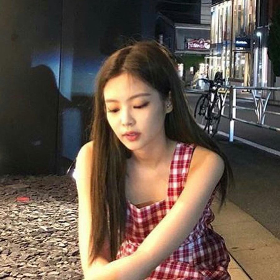 wild heart — a jenhyun/dahjen au

wherein two people meet while trying to escape their loneliness and responsibilities. who would’ve thought that they would find comfort in one another through their lowest points in their lives?